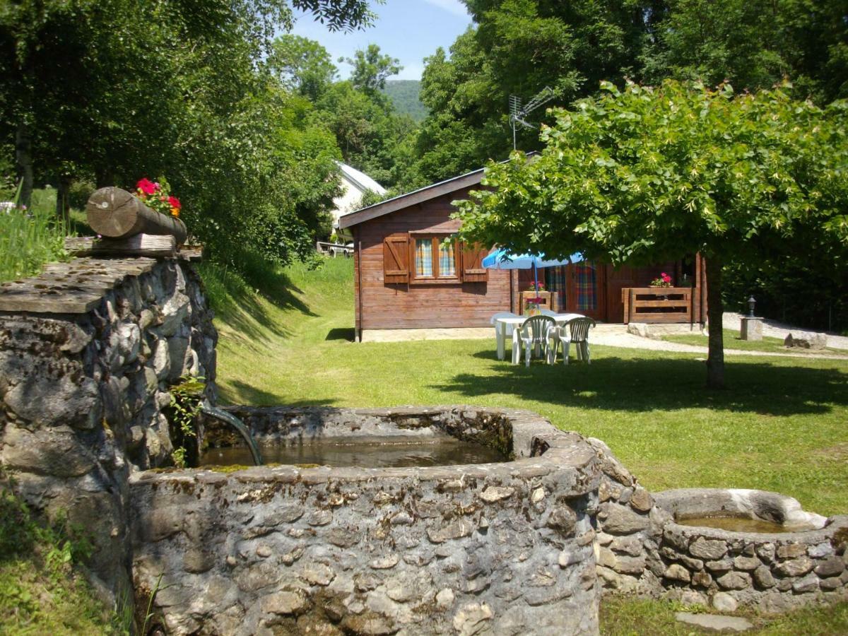 Les Chalets De Montorgueil Saurat Экстерьер фото